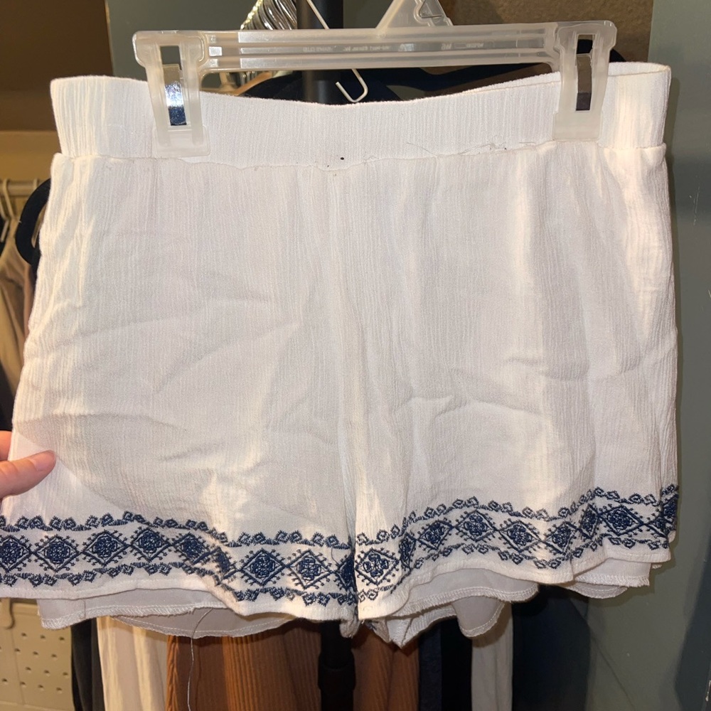 Charlotte Russe flowy shorts